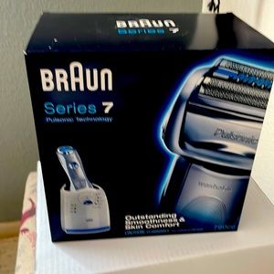 Brand new Braun Series 7 790 cc Shaver!
